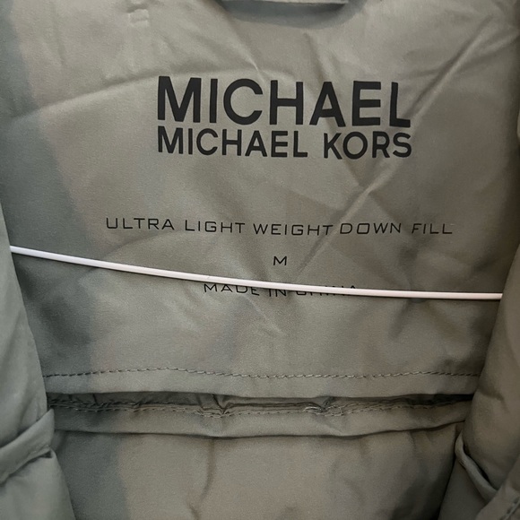 Michael Kors Ultra Lightweight Down Fill Jacket - Picture 4 of 10